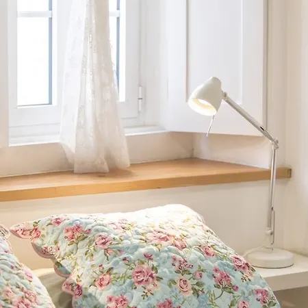 Alfama Doll House Apartment Lisbon
